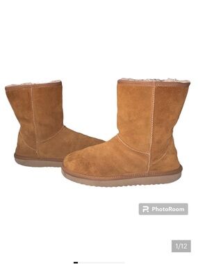 Koolaburra Women's Short Classic Faux Fur Suede Boots in Cognac Brown - Size 7